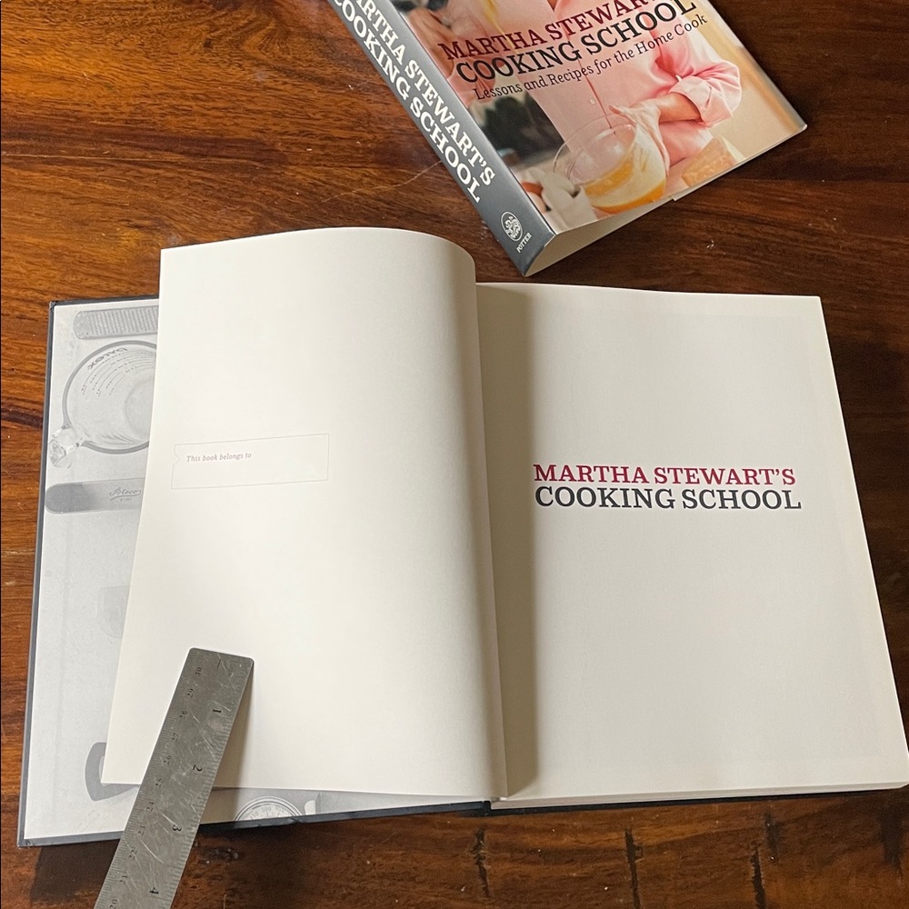 1st Edition & 1st Printing MARTHA STEWART Cooking School Cookbook Hardcover - Picture 10 of 14